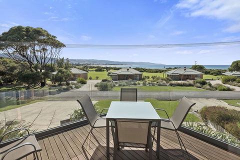 Apollo Bay Cottages - Sydney 4u 11