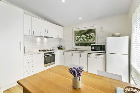 Bilinga Cottages - Sydney 4u 6