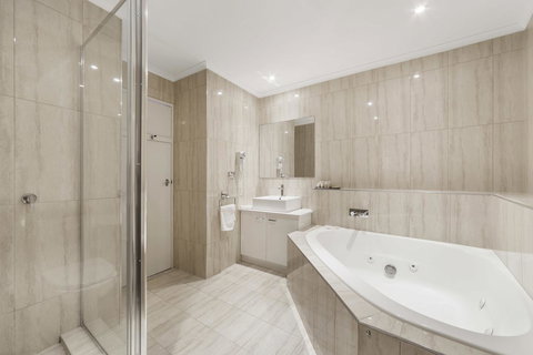 Ciloms Airport Lodge - Accommodation Sydney 9