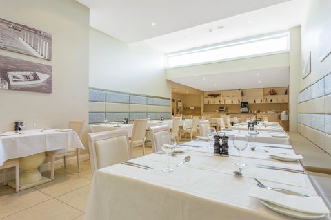 Deep Blue Hotel & Hot Springs - Accommodation Sydney 16