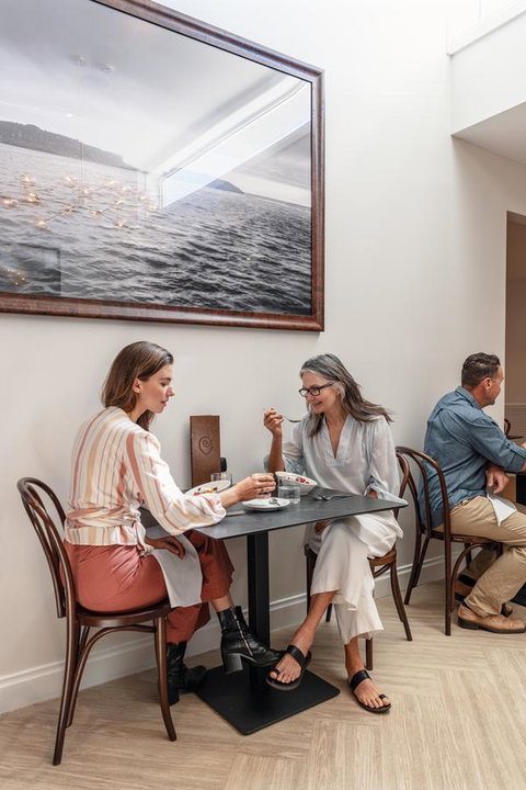 Deep Blue Hotel & Hot Springs - Accommodation Sydney 6