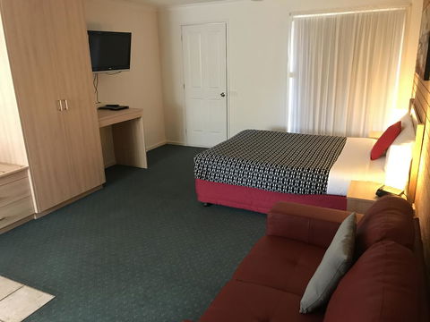 Beachcomber Motel & Apartments - Sydney 4u 8