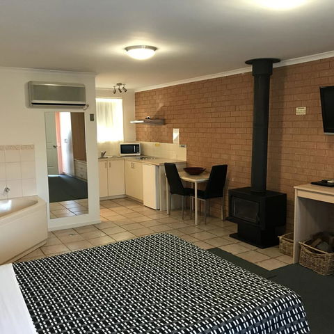 Beachcomber Motel & Apartments - Sydney 4u 6