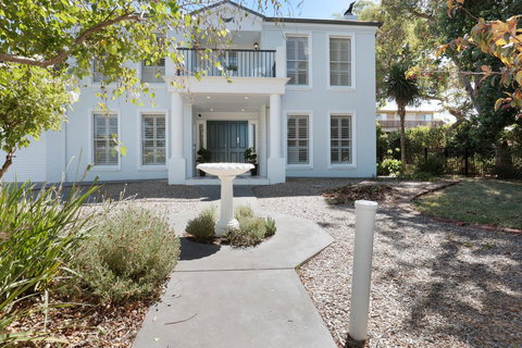 Sandymount - Sydney Resort 1