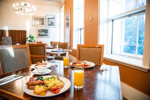 The Savoy Hotel On Little Collins Melbourne - Sydney 4u 29