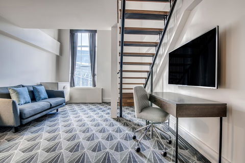 The Savoy Hotel On Little Collins Melbourne - Sydney 4u 9
