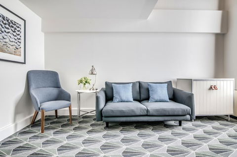 The Savoy Hotel On Little Collins Melbourne - Sydney 4u 8