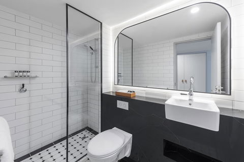 The Savoy Hotel On Little Collins Melbourne - Sydney 4u 14