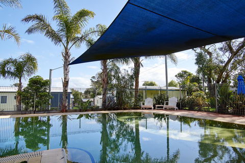 Amaroo Park - Sydney 4u 8