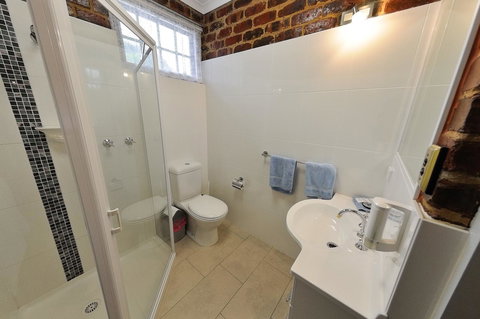 Greenvale Holiday Units - Accommodation Sydney 5