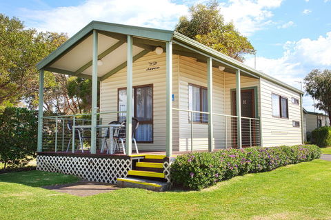 Discovery Parks - Warrnambool - Sydney 4u 24