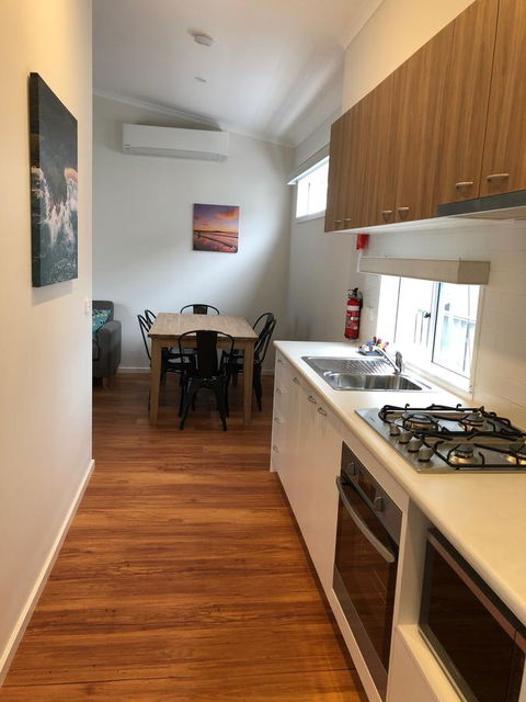 Discovery Parks - Warrnambool - Sydney 4u 8
