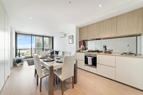 Best Views On Collins - Accommodation Sydney 8