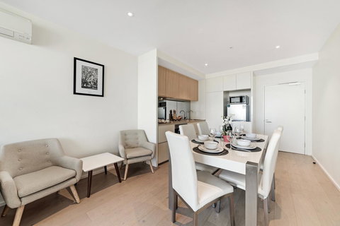 Best Views On Collins - Accommodation Sydney 30