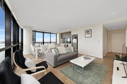Best Views On Collins - Accommodation Sydney 25