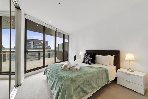 Best Views On Collins - Accommodation Sydney 11