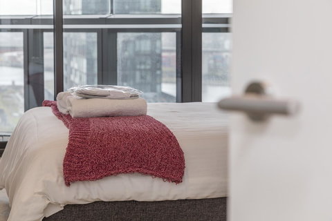 Best Views On Collins - Accommodation Sydney 32