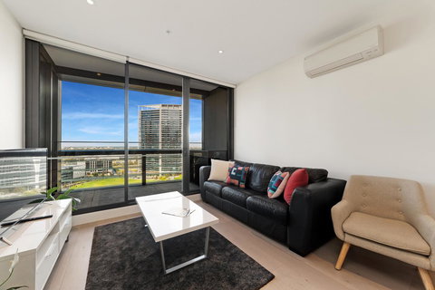 Best Views On Collins - Accommodation Sydney 5