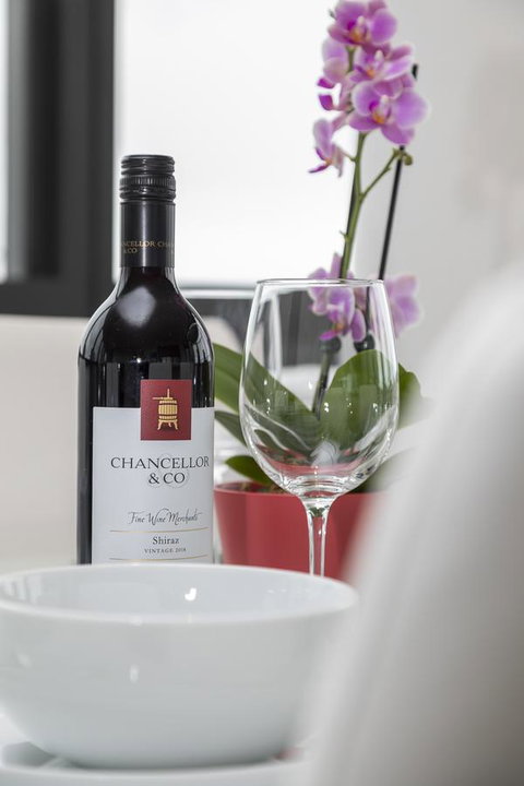 Best Views On Collins - Accommodation Sydney 38