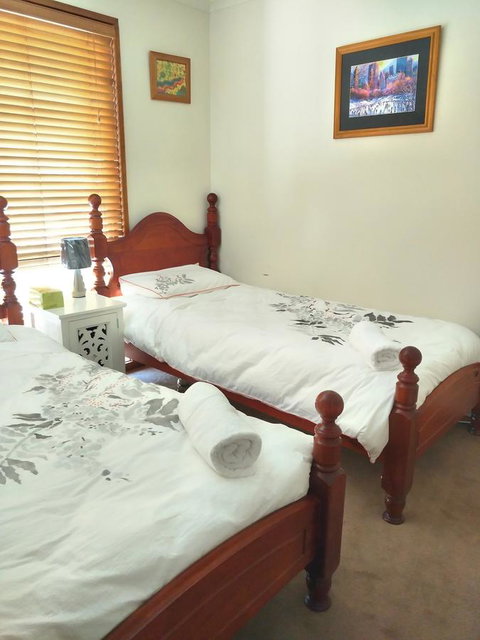 Waterfront Retreat - Sydney Resort 22