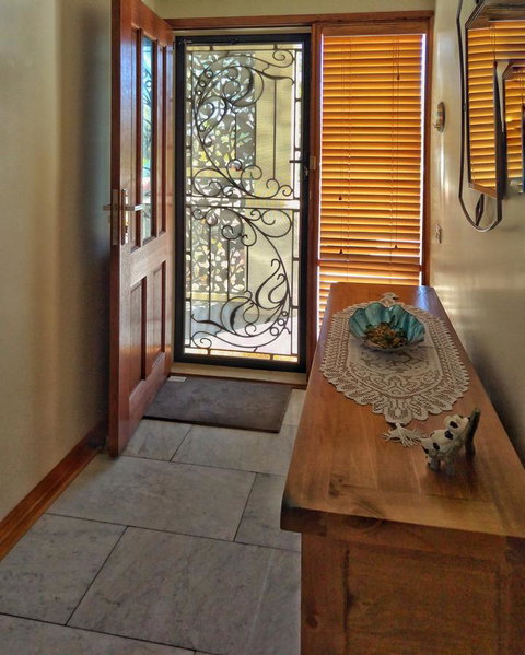 Waterfront Retreat - Sydney Resort 13