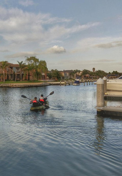 Waterfront Retreat - Sydney Resort 11