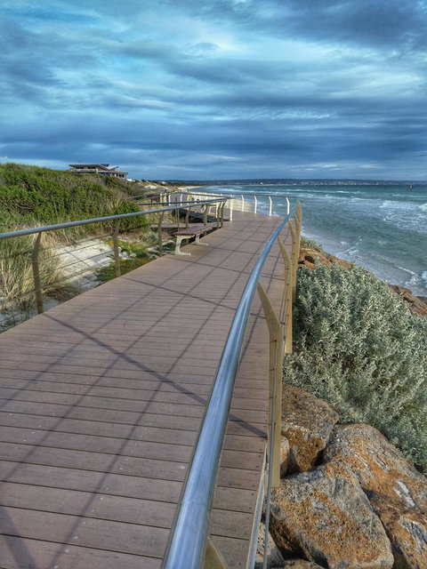 Waterfront Retreat - Sydney Resort 33