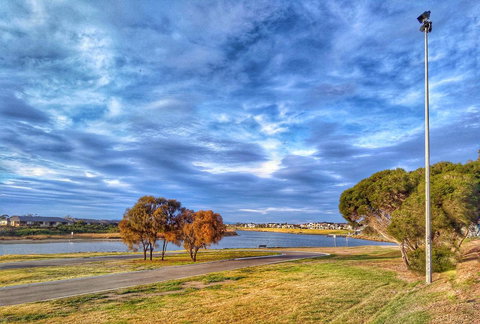 Waterfront Retreat - Sydney Resort 27