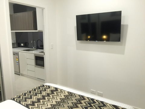 Whitehorse Apartments Hotel - Sydney 4u 25