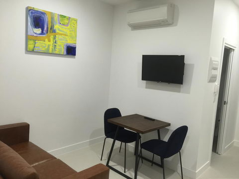 Whitehorse Apartments Hotel - Sydney 4u 32