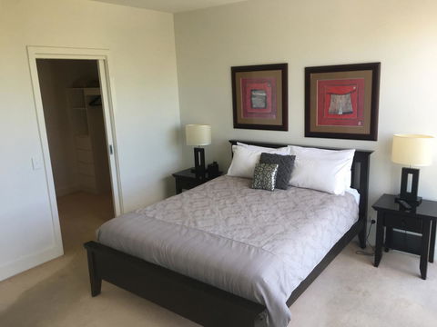 Geelong Waterfront Penthouse Apartment - Sydney 4u 6
