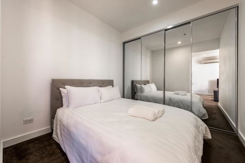 Amazing Accommodations: Vogue - Sydney 4u 38