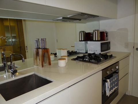 Amazing Accommodations: Vogue - Sydney 4u 44