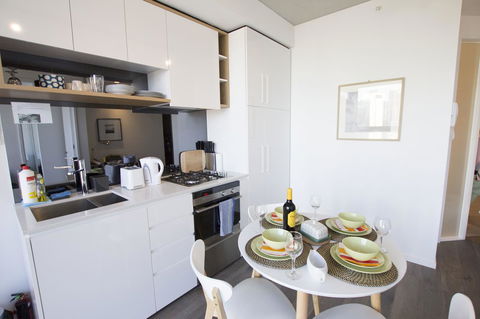 Carlson View Serviced Apartments - Sydney 4u 7