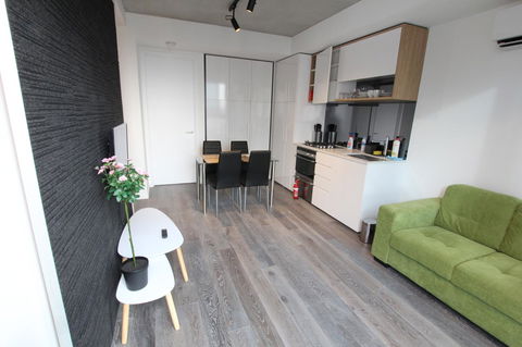 Carlson View Serviced Apartments - Sydney 4u 13