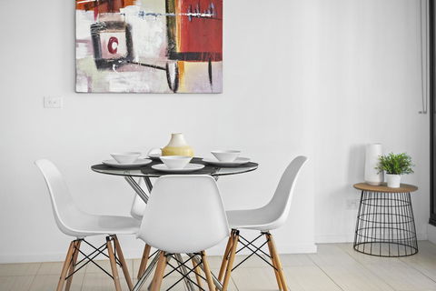 Complete Host Tiara Apartments - Sydney 4u 5