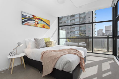 Complete Host Tiara Apartments - Sydney 4u 24