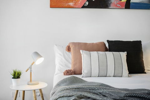 Complete Host Tiara Apartments - Sydney 4u 7