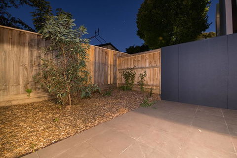 Doncaster Private Collection 2 Bed Townhouse@Pearl - Sydney 4u 11