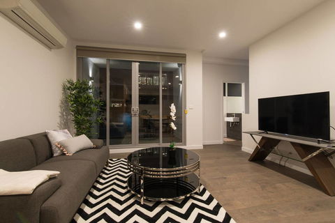 Doncaster Private Collection 2 Bed Townhouse@Pearl - Sydney 4u 1