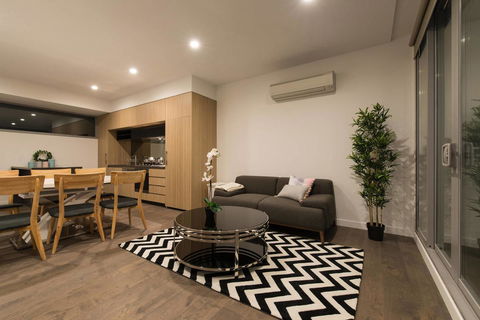 Doncaster Private Collection 2 Bed Townhouse@Pearl - Sydney 4u 3