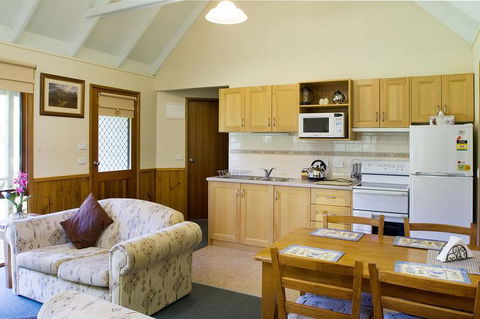 Shady Brook Cottages - Sydney 4u 2