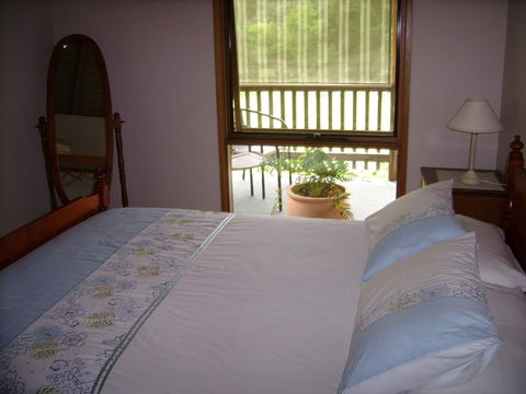 Shady Brook Cottages - Sydney 4u 25