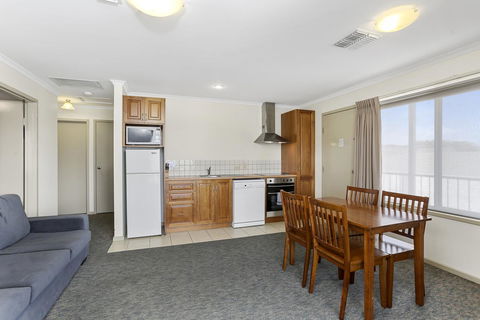 Comfort Inn Warrnambool International - Sydney 4u 35