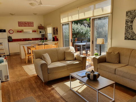 Rural 5 Star Villa\'s With Resort Amenities - Sydney 4u 2
