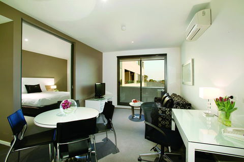 Punthill Oakleigh - Sydney 4u 0