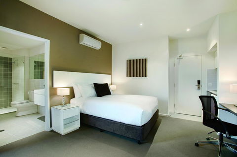 Punthill Oakleigh - Sydney 4u 4