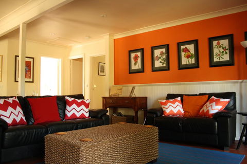 Merrimeet Cottages - Sydney 4u 11