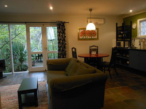 Merrimeet Cottages - Sydney 4u 12