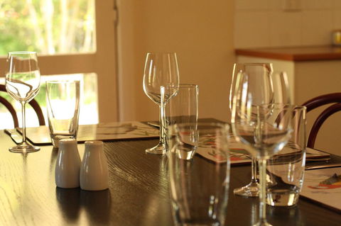 Merrimeet Cottages - Sydney 4u 9
